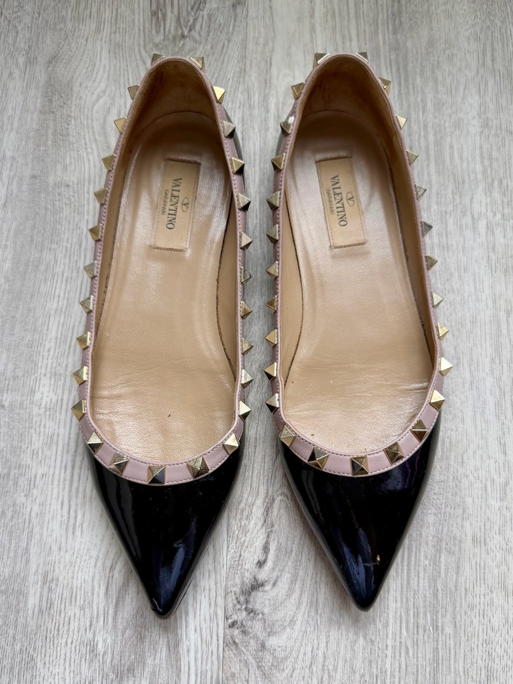 Valentino Rockstuds - Two Toned Black Patent Pointed-Toe Flats w/ Poudre Trim